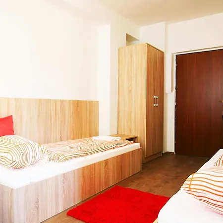 Hostal By Freddie Bratislava